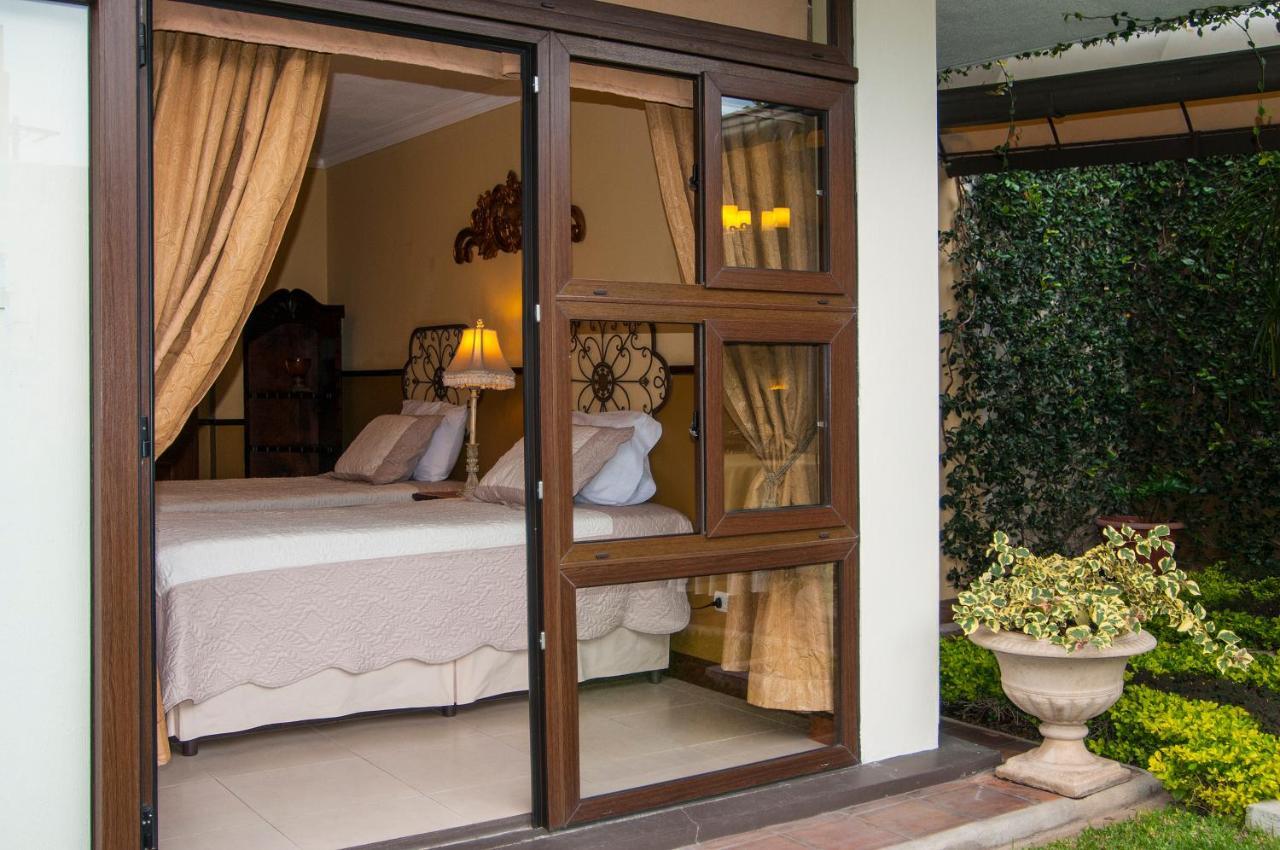 Hostal Villa Toscana 과테말라 외부 사진